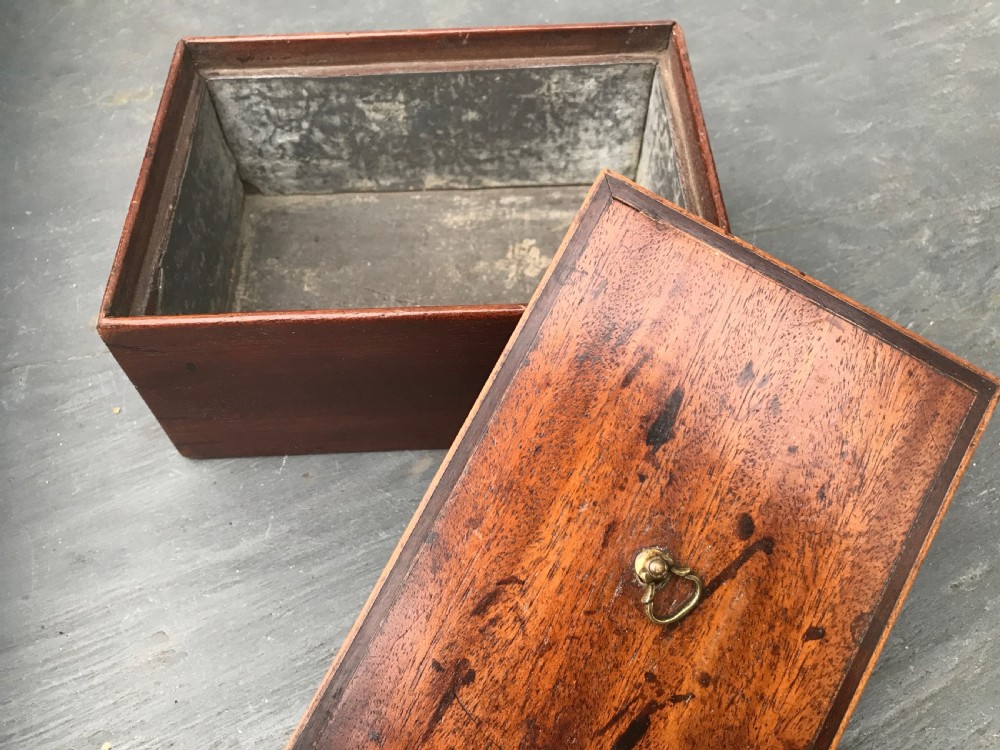 A very nice Georgian mahogany table box View II
