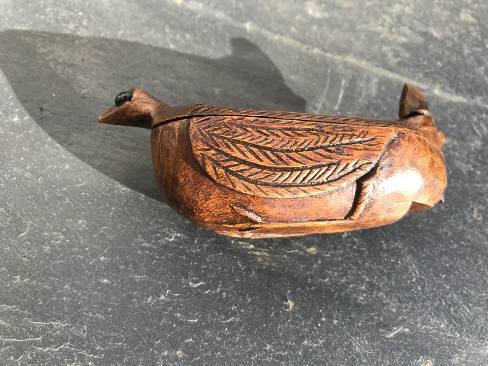 A 19th century Folk Art snuff box - bird View III