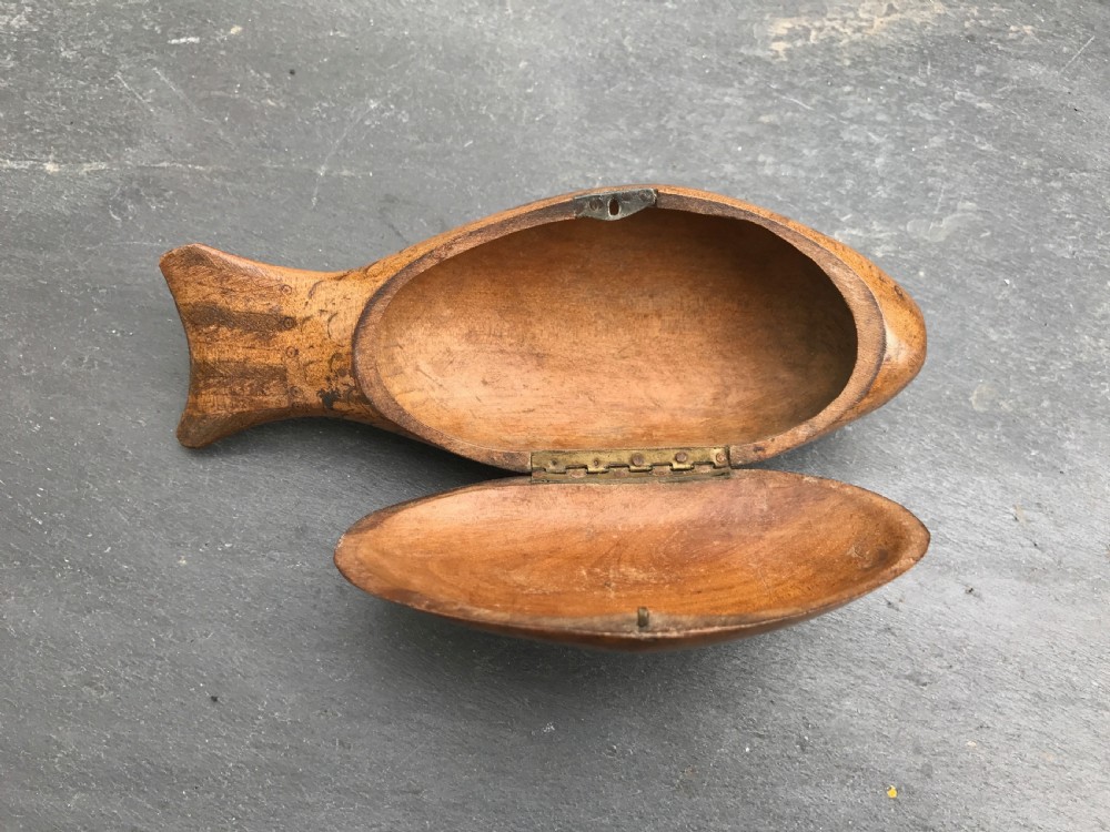Antique Table Snuff Box - Fish View III