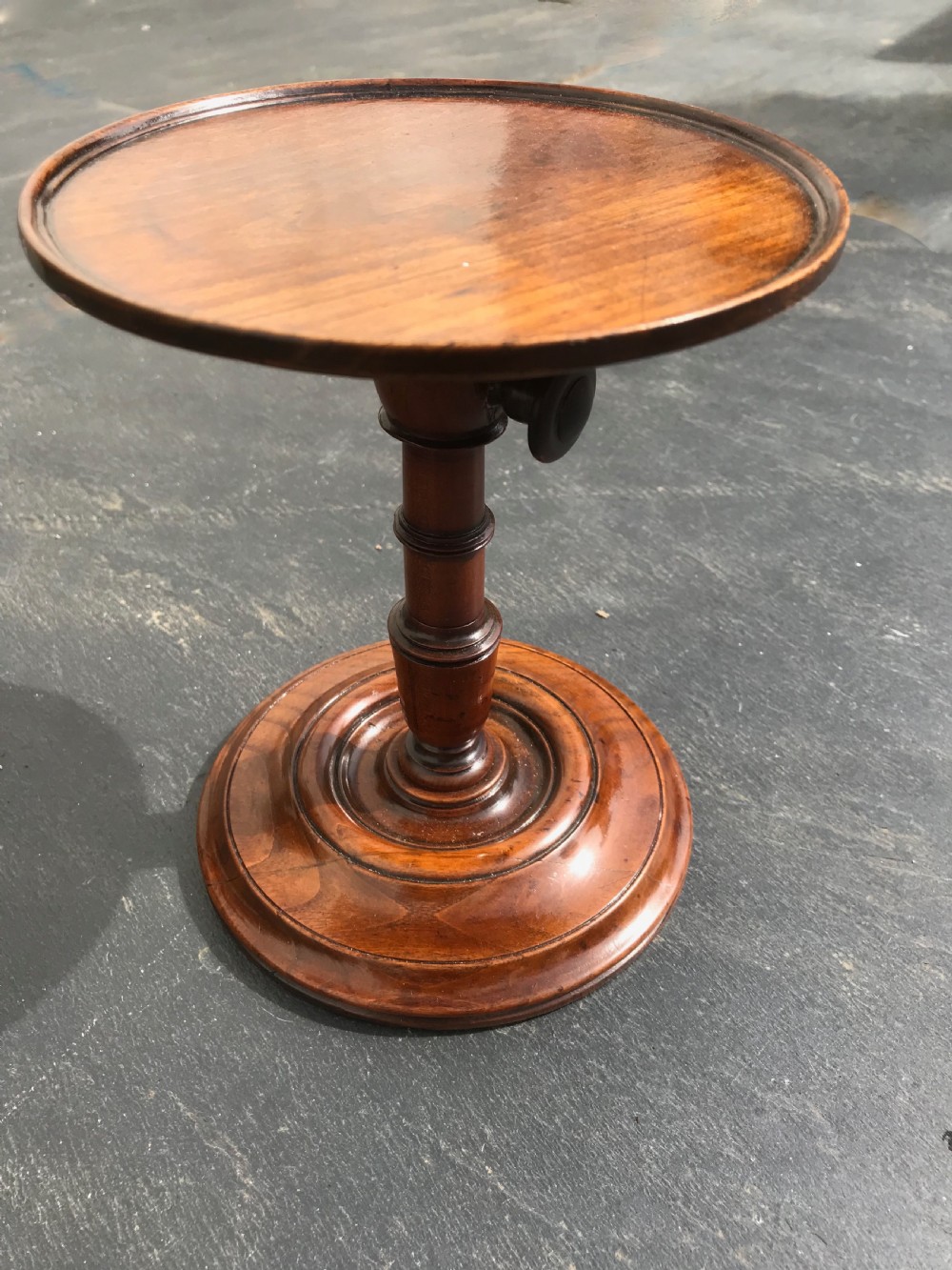 A Georgian Mahogany Adjustable Candle Stand - antique treen