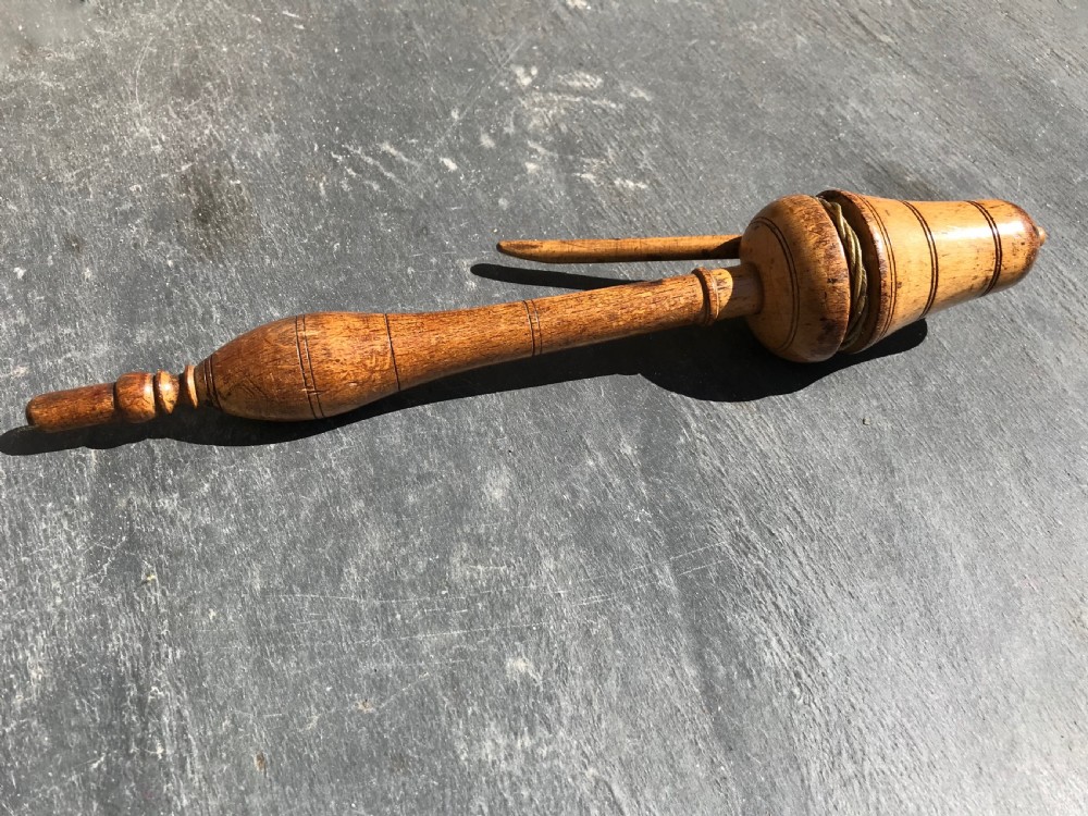 Antique treen teachers clicker View IV