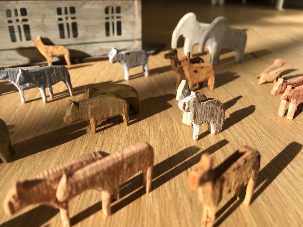Small Sized Antique Noah's Ark - treen View IV