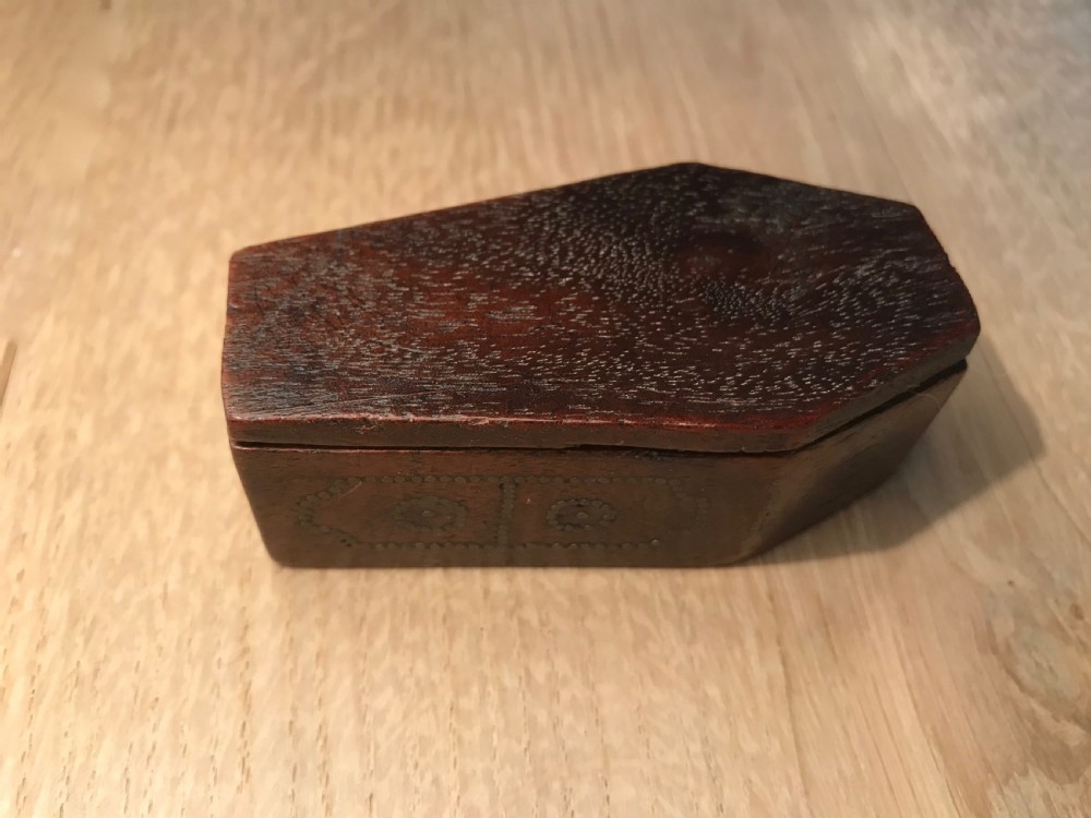 An antique snuff box - coffin shaped View III
