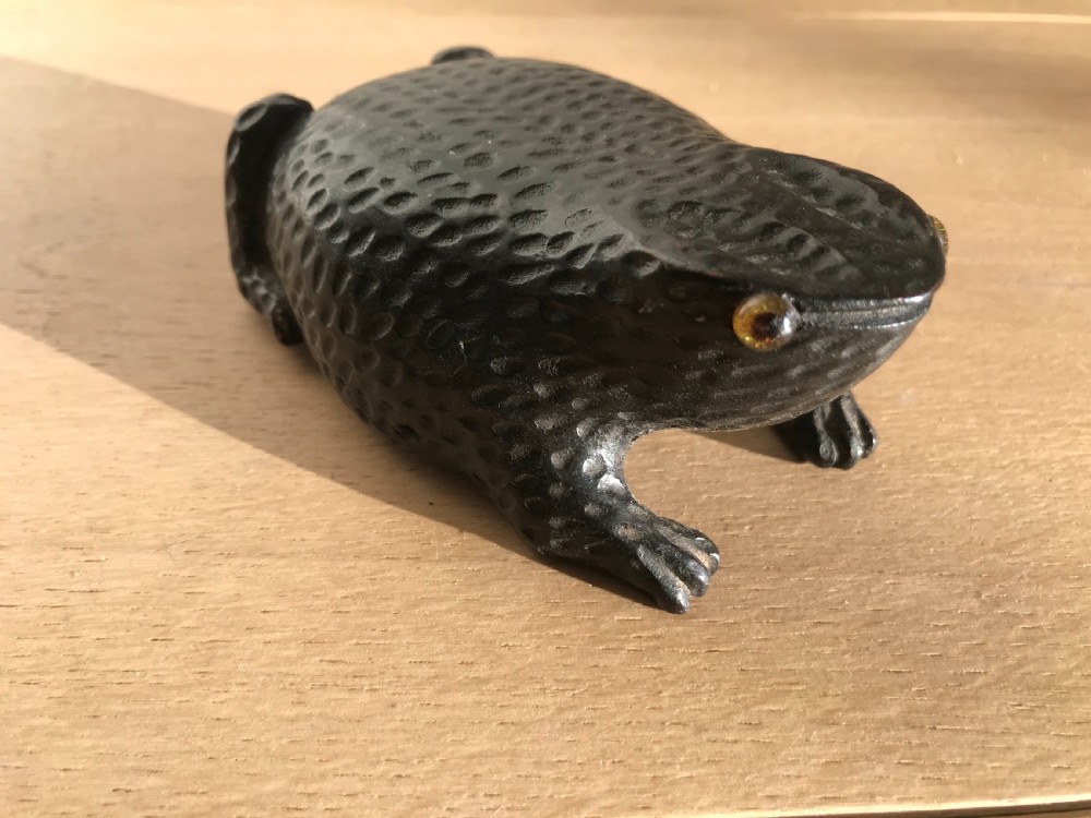 An Antique Snuff Box - carved as a toad
