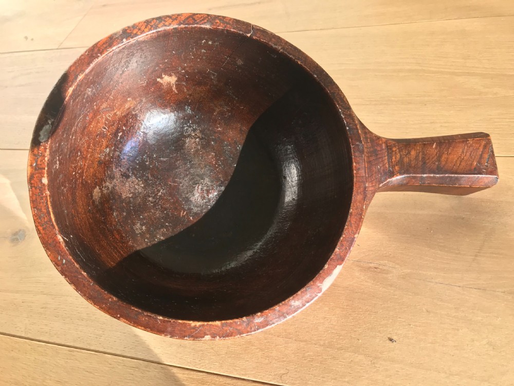 Antique Elm Beer Scoop - large size View V
