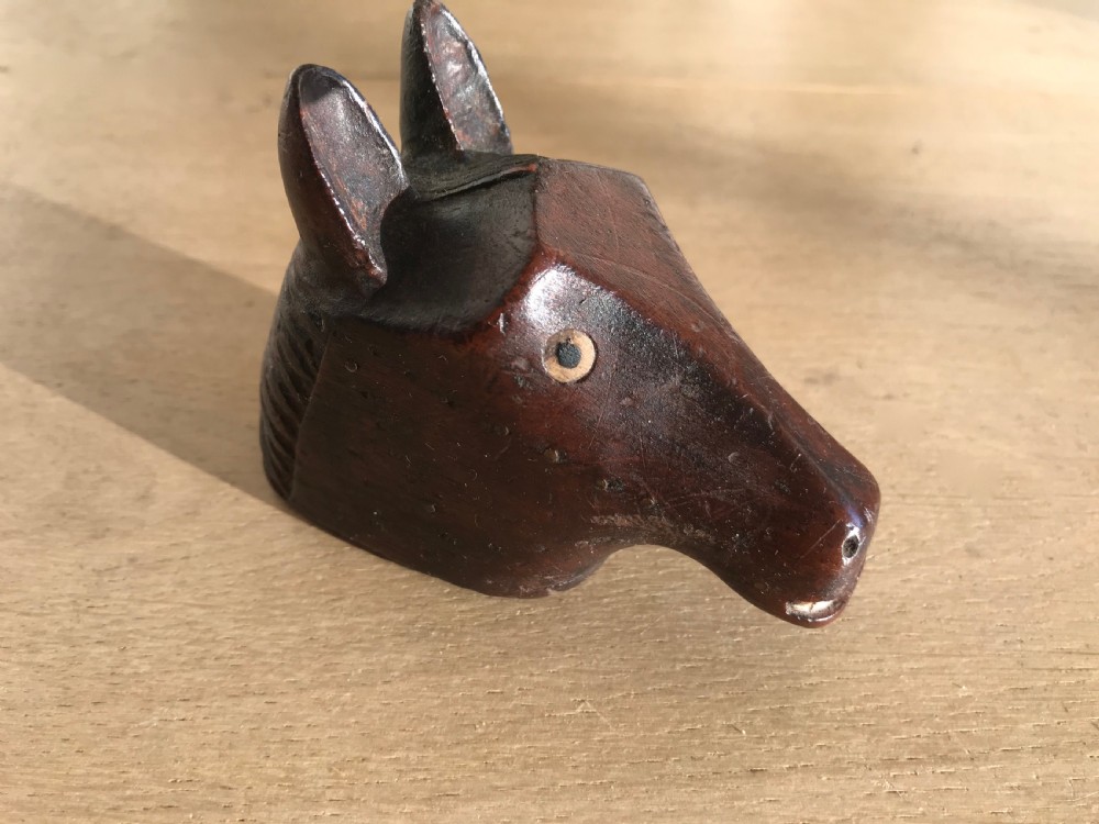 An antique snuff box - horse's head, dated 1809