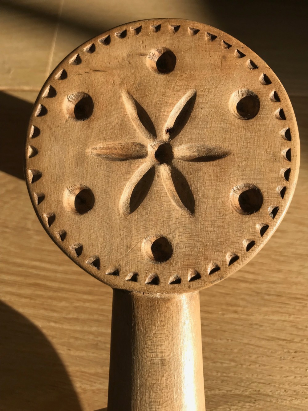 A rare Welsh sycamore scoop or spade with a double sided butter stamp View II