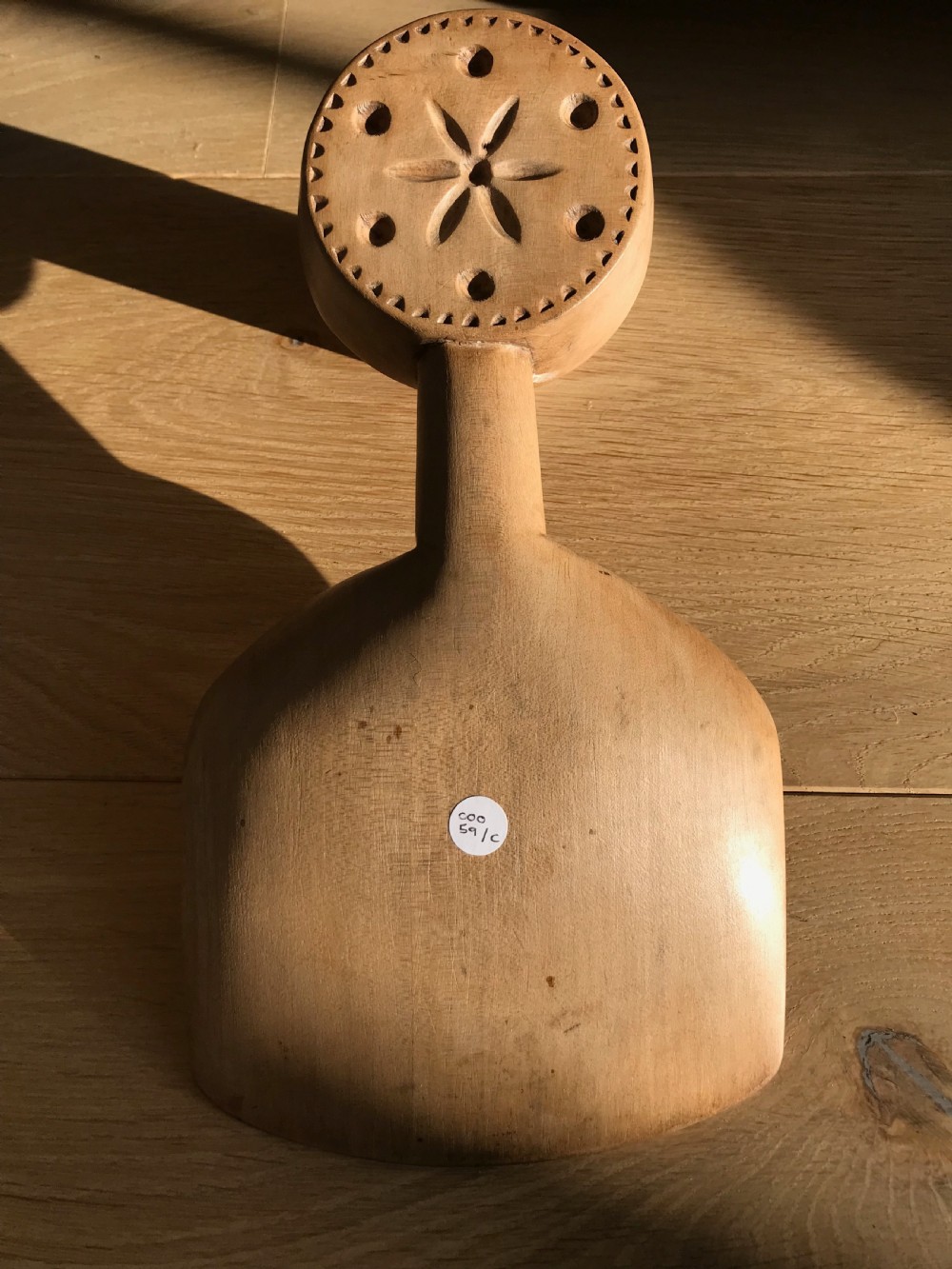 A rare Welsh sycamore scoop or spade with a double sided butter stamp View IV