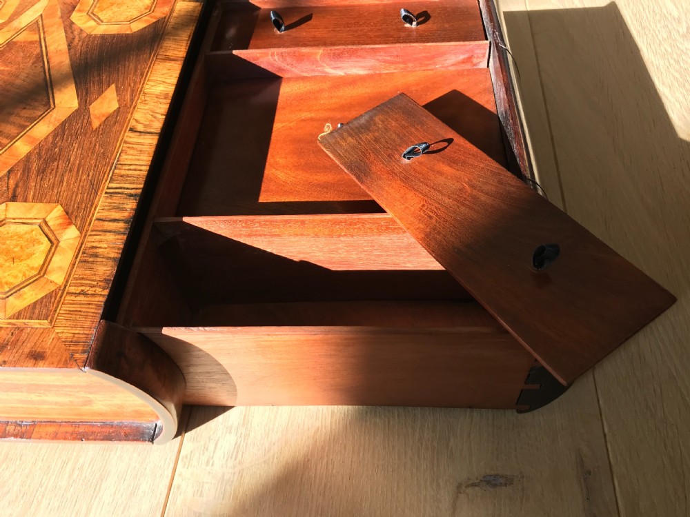 A Large George III Book Box - with compartments View II