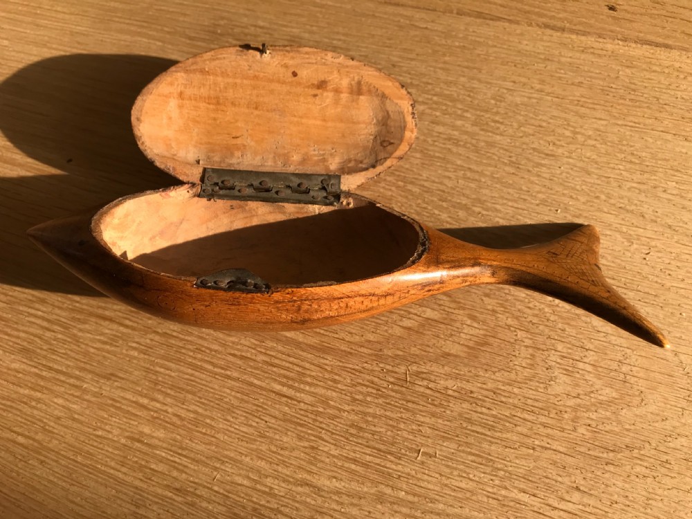 Antique Snuff Box  in the form of a fish -treen View II