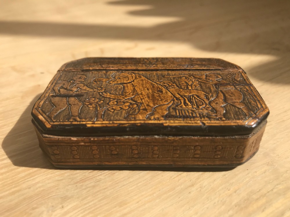 An interesting double sided pressed birch wood antique snuff box View III