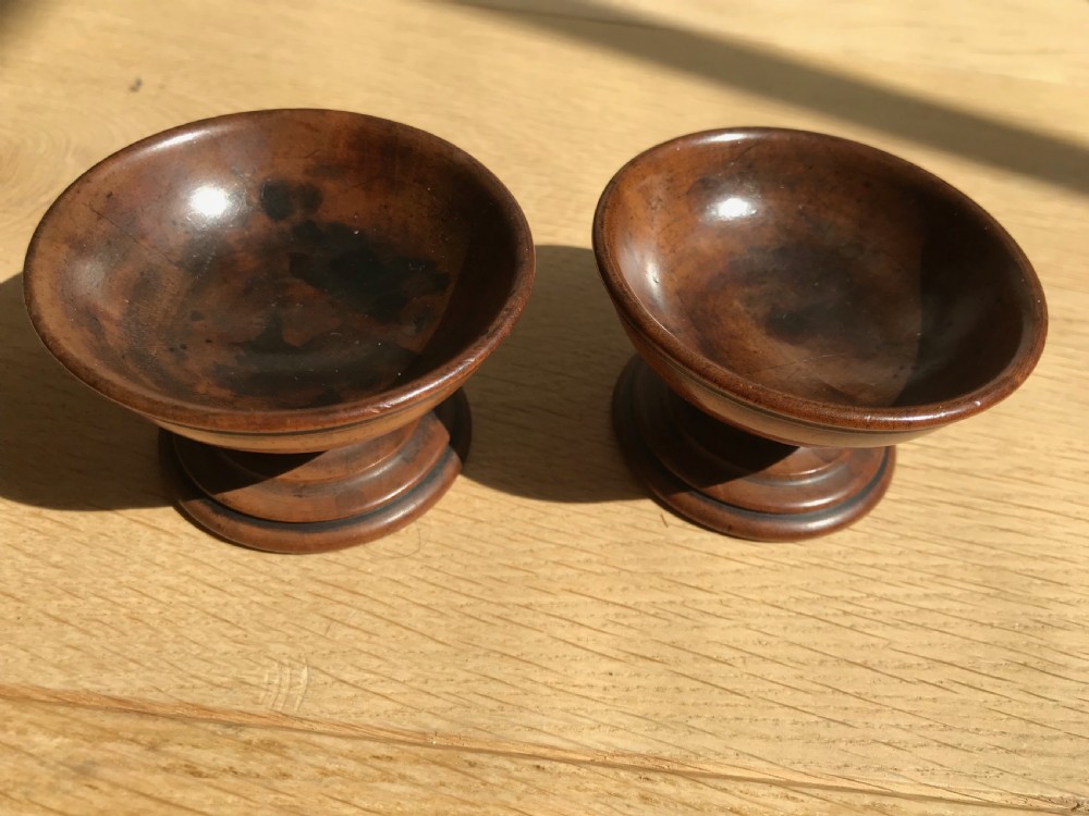 18th Century Pair of Salts - treen View IV
