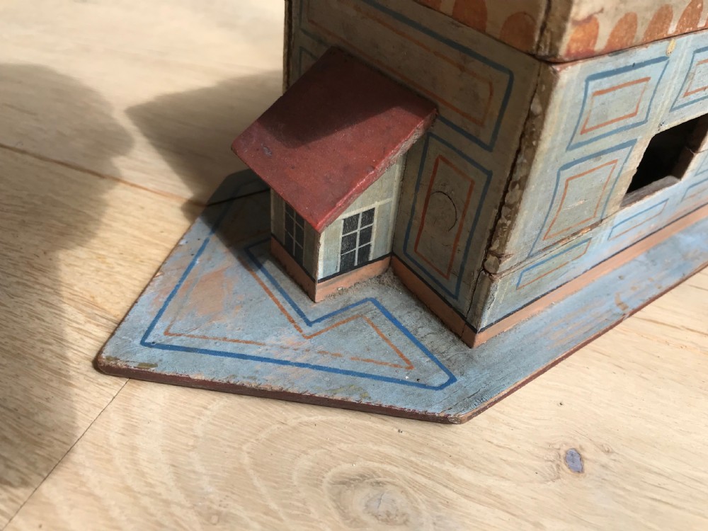 A Small Antique Noah's Ark - treen View VI