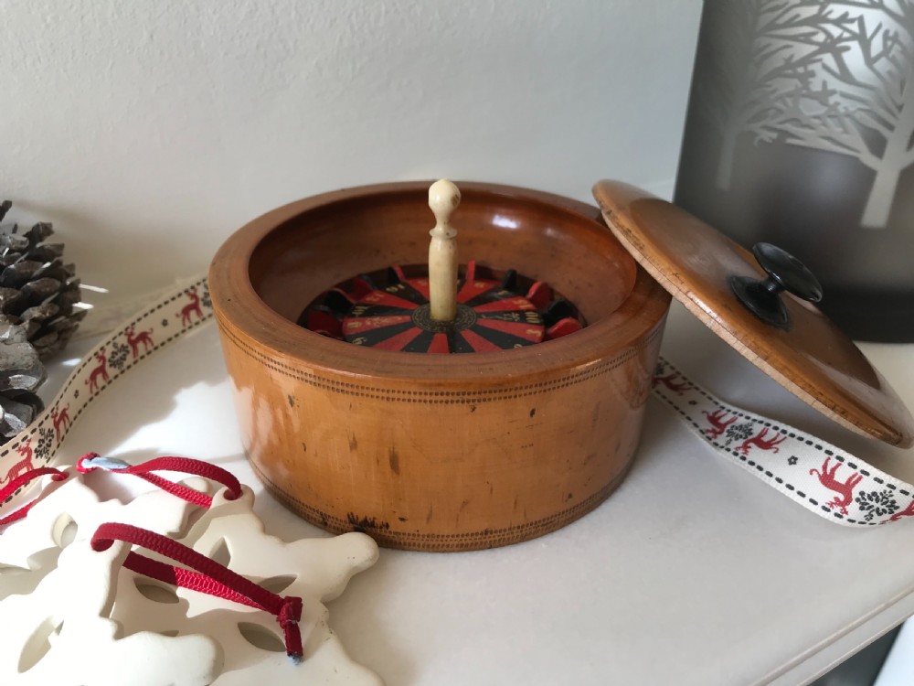 Antique Travelling Roulette Game View II