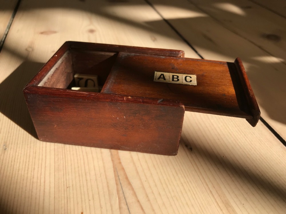 Antique Victorian Spelling & Alphabet Box with bone letters View VIII