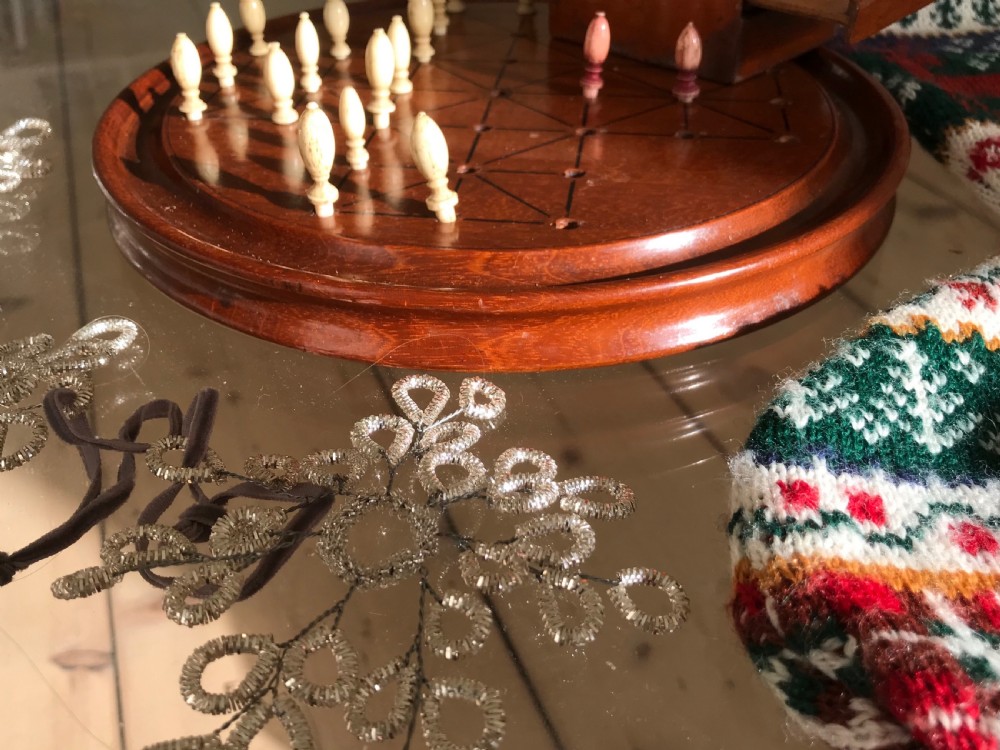 Antique Fox & Geese Game - with counters View IV