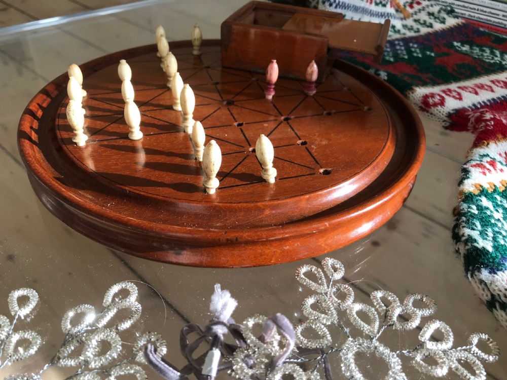 Antique Fox & Geese Game - with counters View V