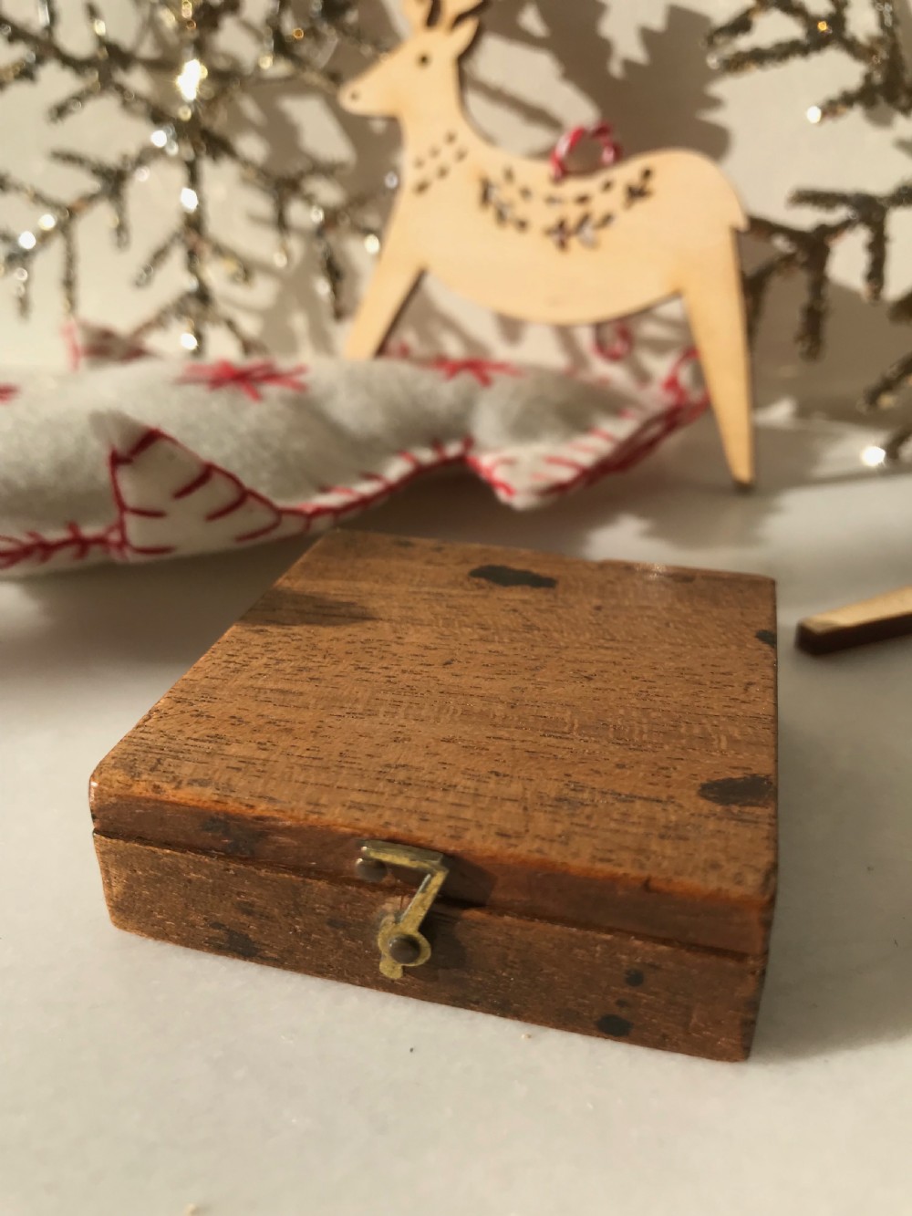 Antique Explorers Compass - Maker's name Newton & Co View IV
