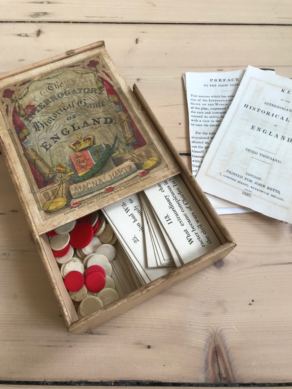 An unusual educational game - for teaching history facts View III