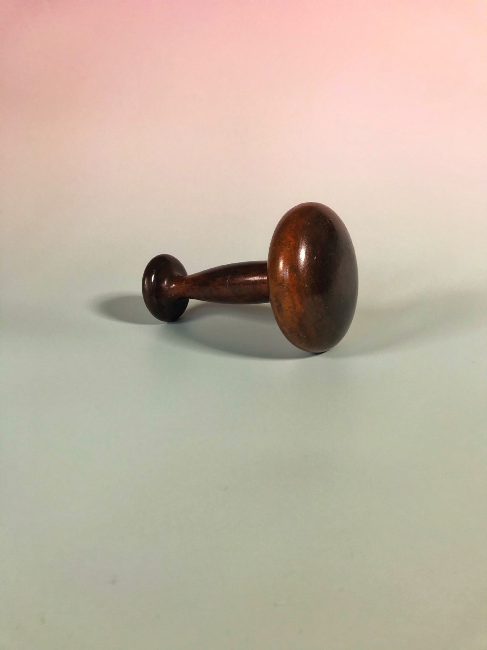 Antique Slickenstone - linen smoother View V