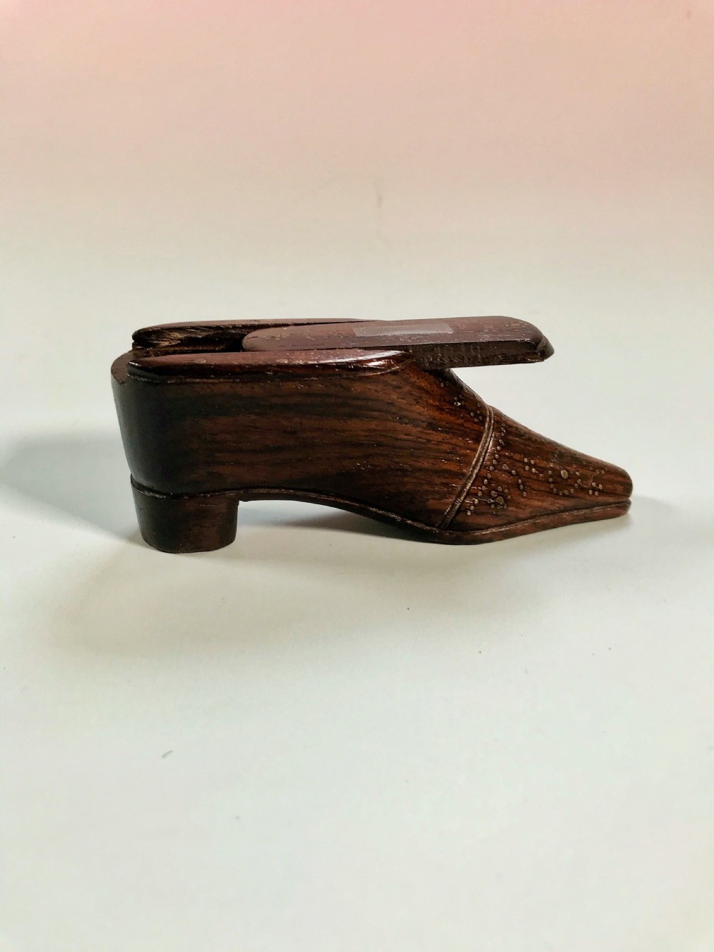Antique Snuff Shoe - Four Leaf Clover View III