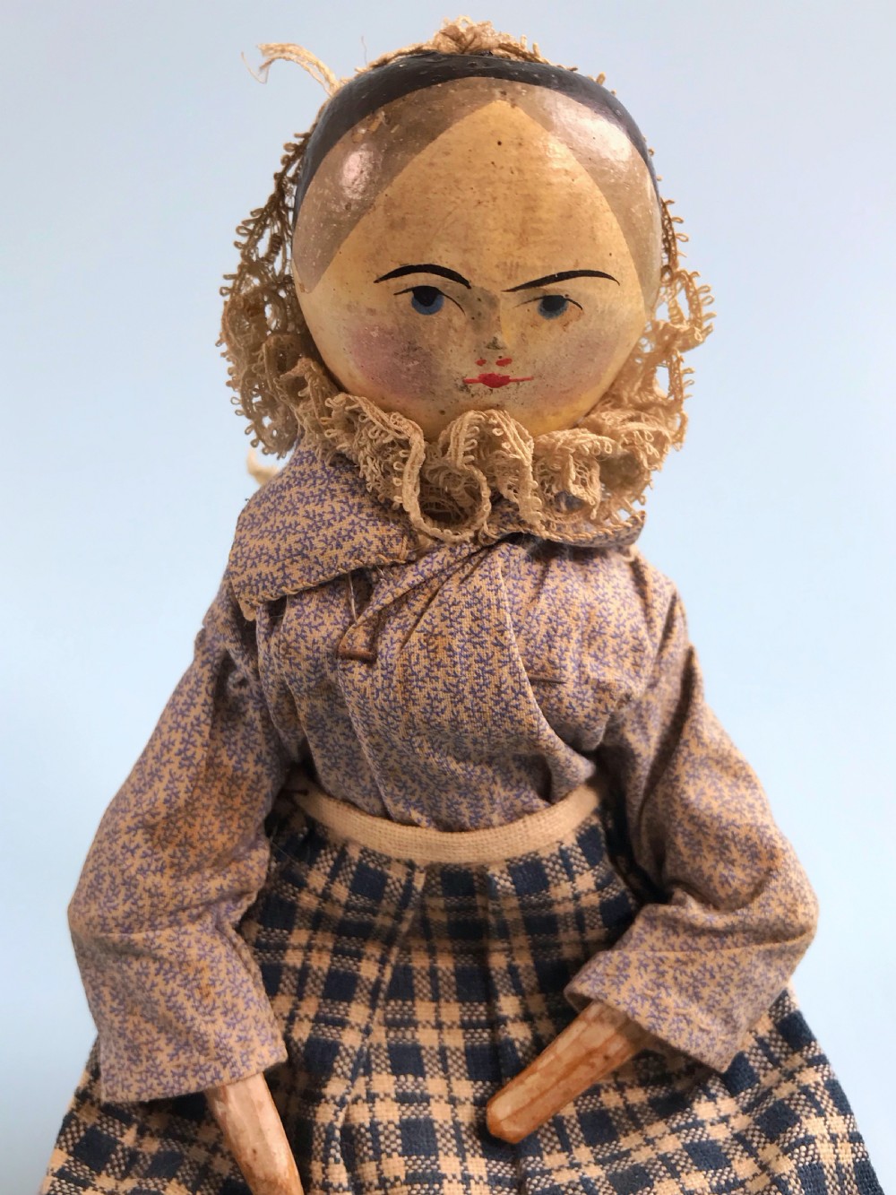 A Mid 1800s Wooden Peg Doll - treen View VII