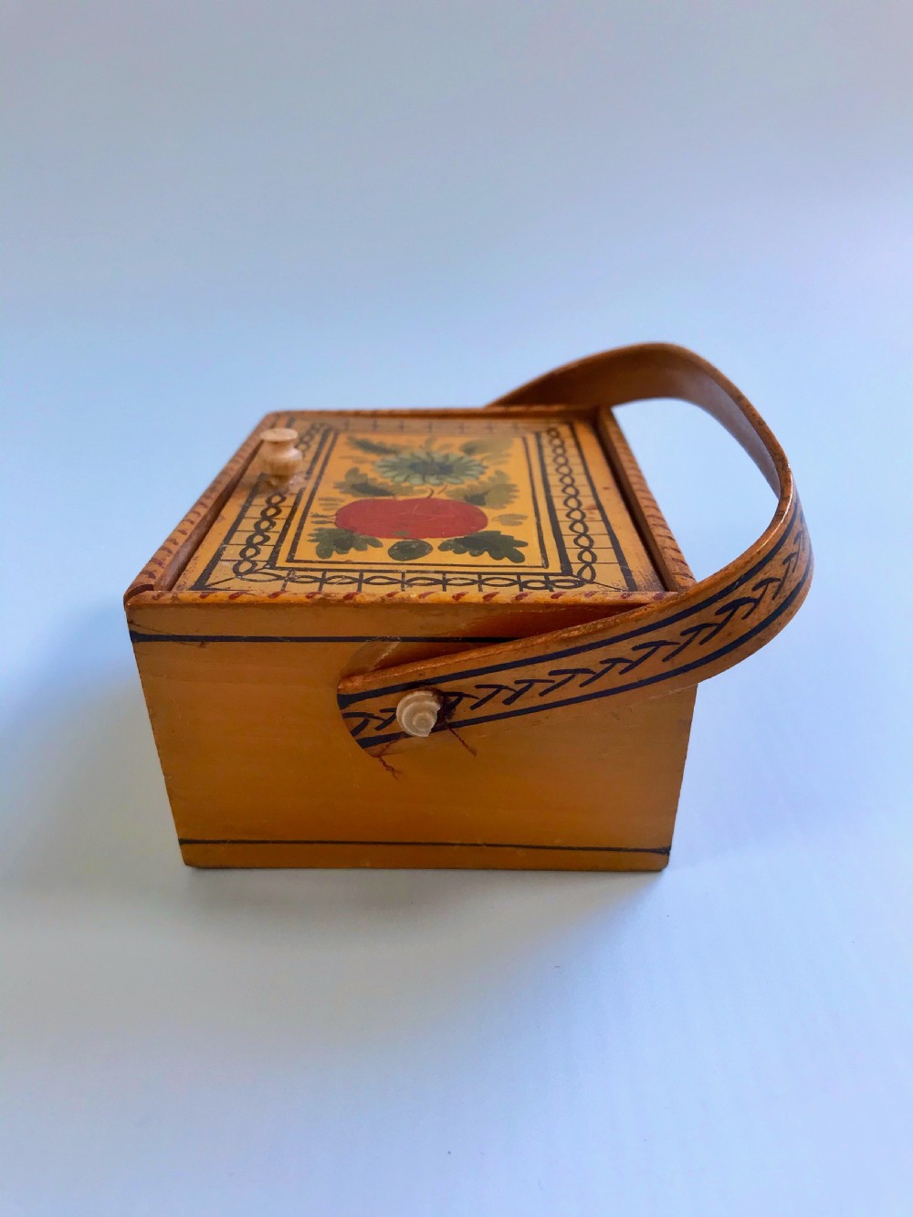A Small Georgian Sewing Box - Tunbridge/ Brighton Ware View V