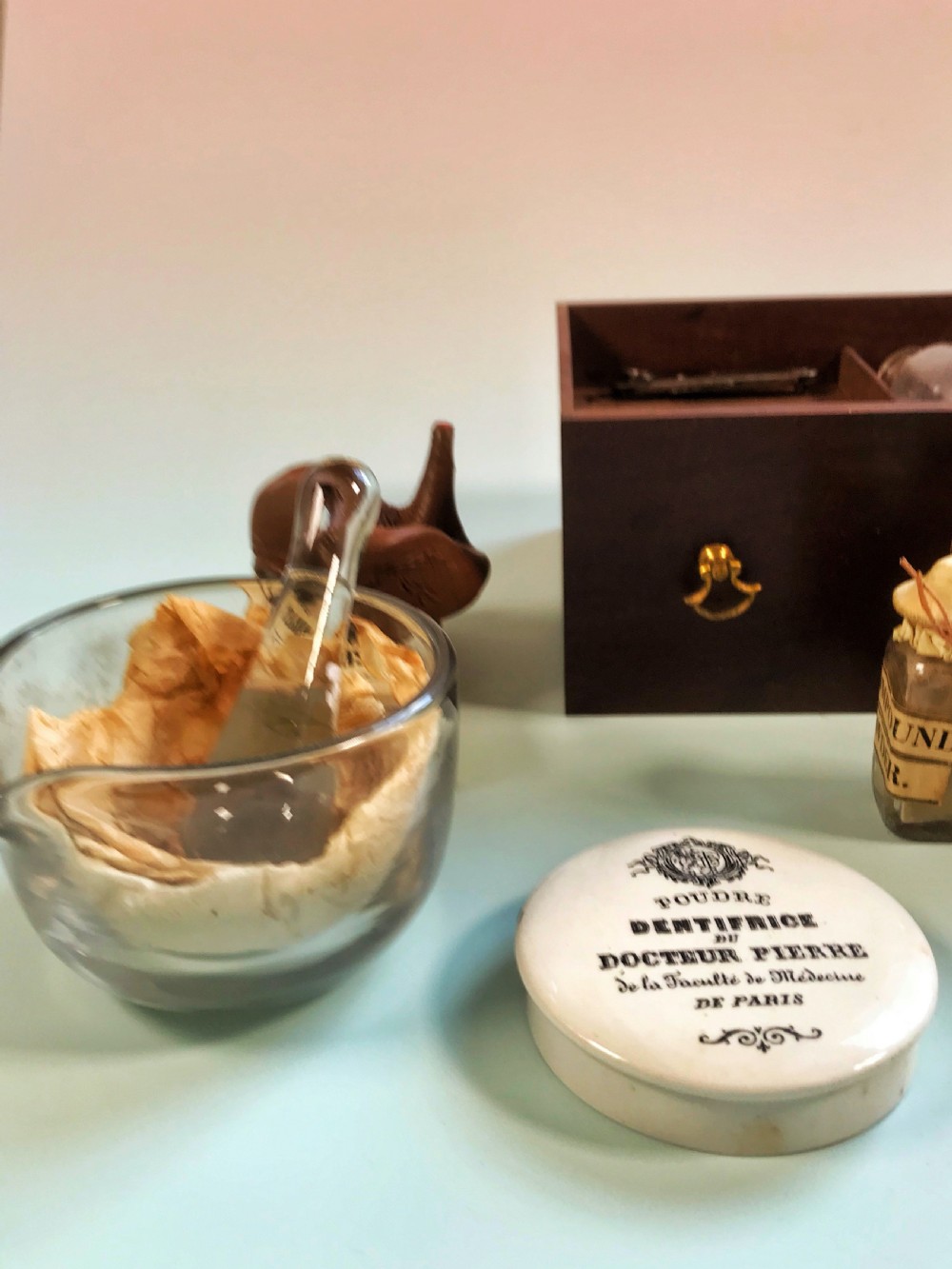 Antique Apothecary/Medicine Chest View VII