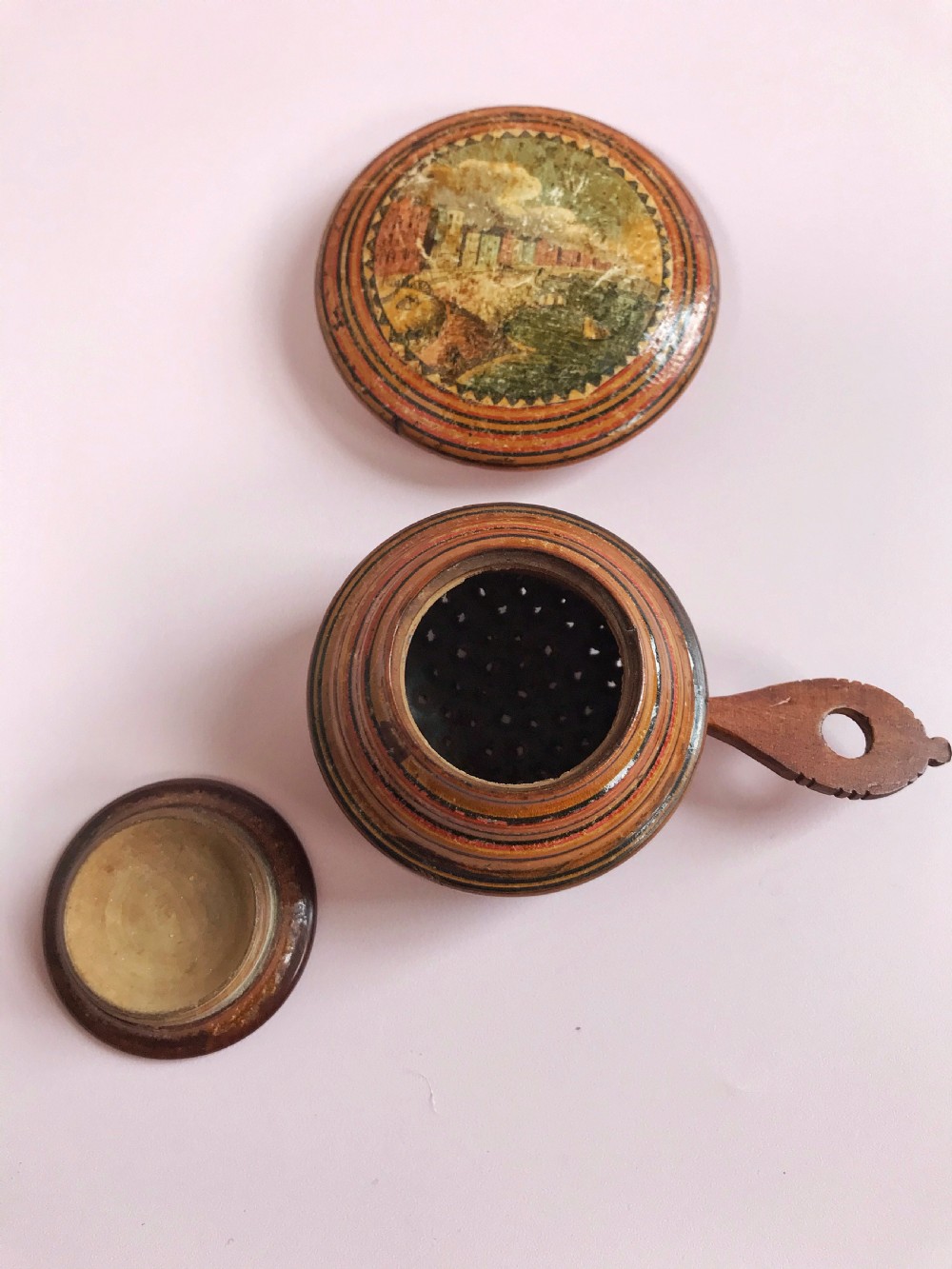 Antique Table Nutmeg Grater - Early  Tunbridge Ware - probably by Wise View V