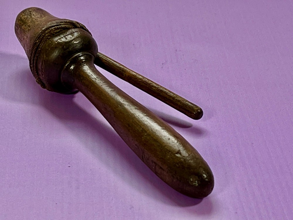 Antique Teachers Clicker View V