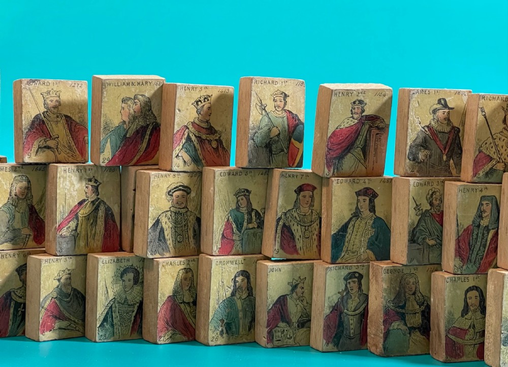 Antique Bricks - complete Kings & Queens with Historical references View VI