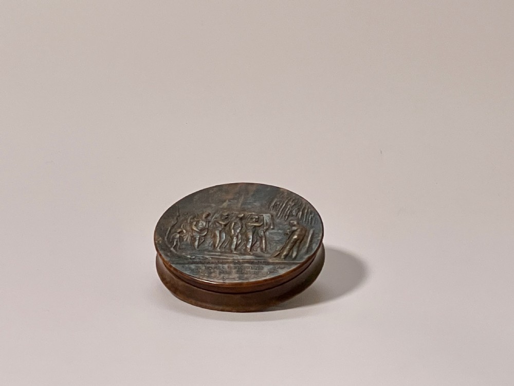 Antique Pressed Wood Snuff Box - Napoleonic View II
