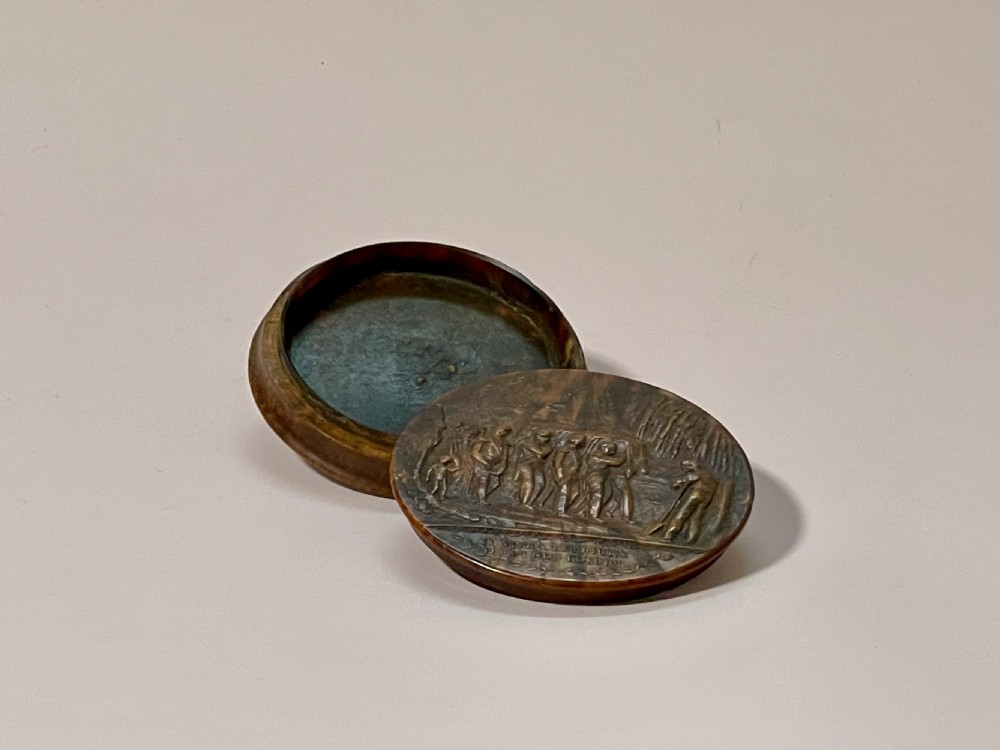 Antique Pressed Wood Snuff Box - Napoleonic View III