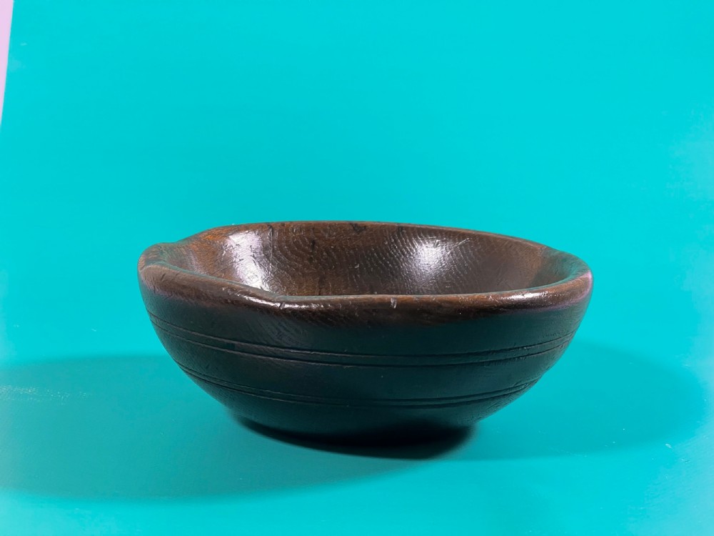 A Georgian Oak Bowl - very good colour and patina View IV