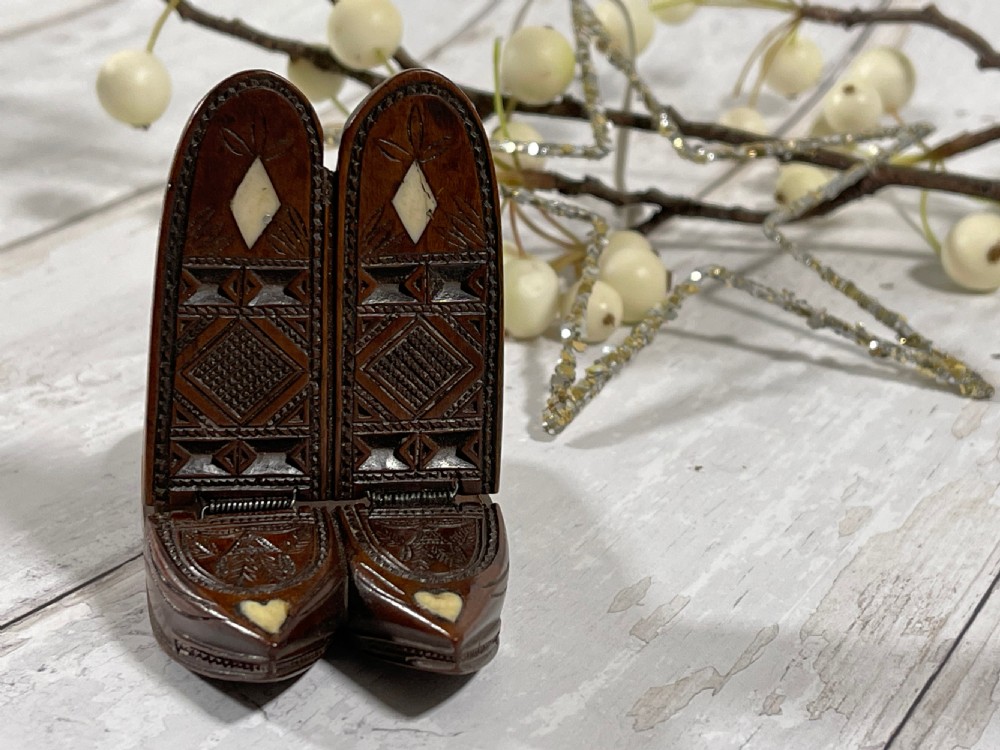Antique Prisoner of War Double Snuff Shoe - love token View III