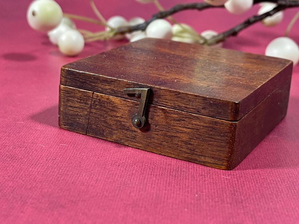 Antique Explorer's or Traveller's Compass View IV