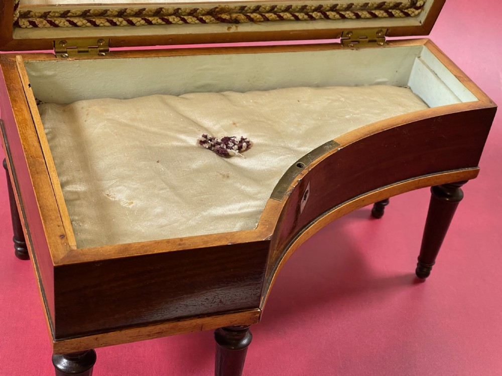 Antique Piano Shaped Box - great jewellery box View V