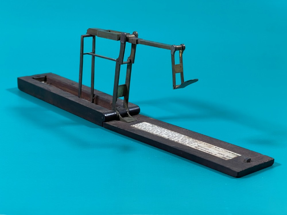 Antique Travelling Sovereign/Guinea Scales - maker Stephen Houghton View VII