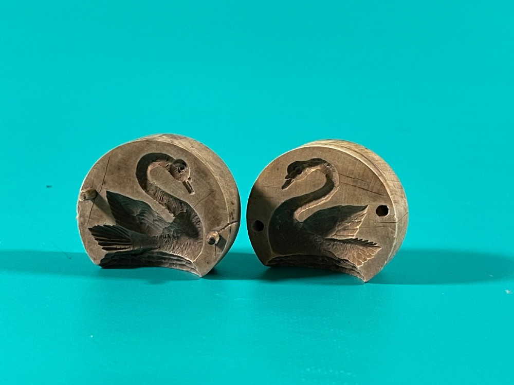 Antique Two Piece Sycamore Butter Mould - swan treen View III