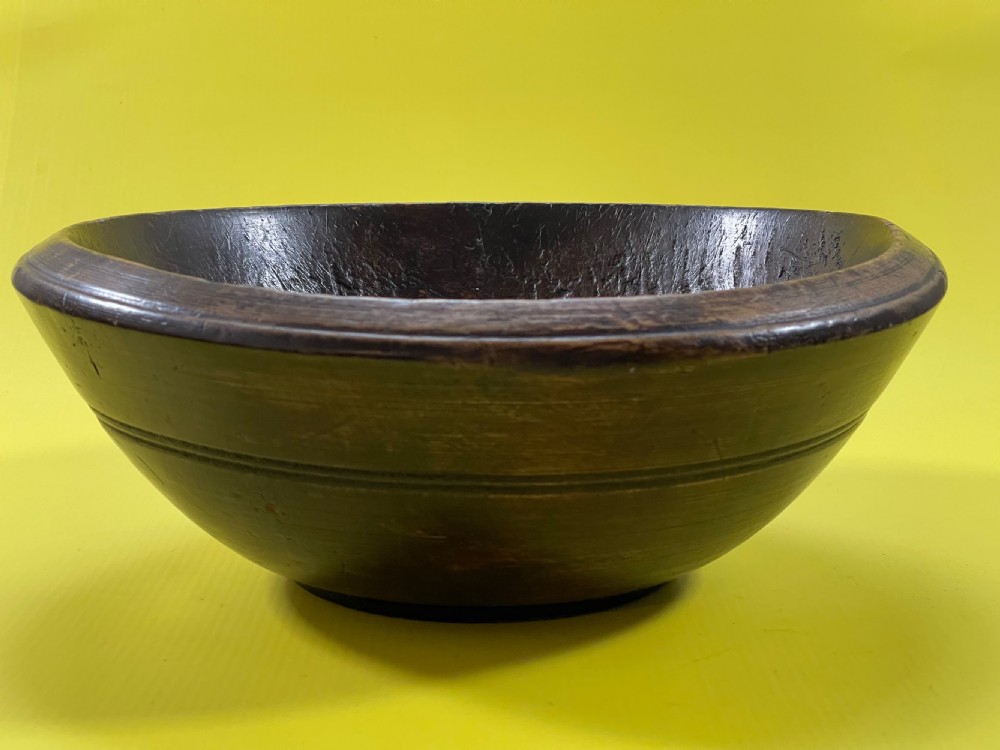 Antique sycamore Dairy Bowl - treen