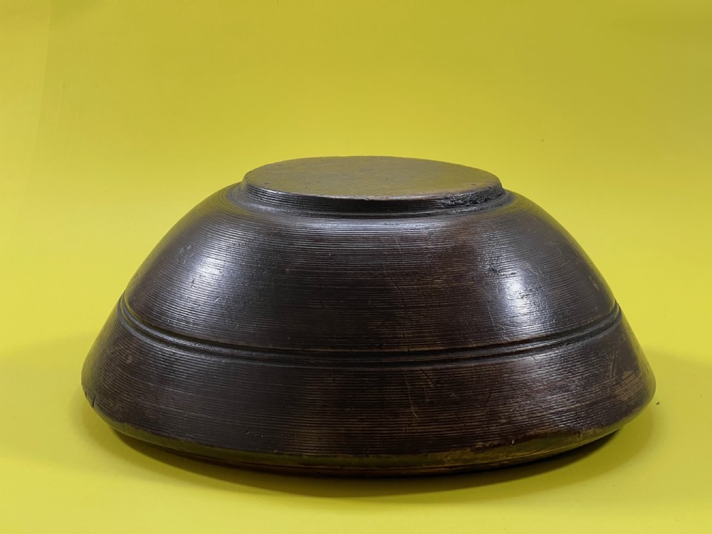 Antique sycamore Dairy Bowl - treen View VI