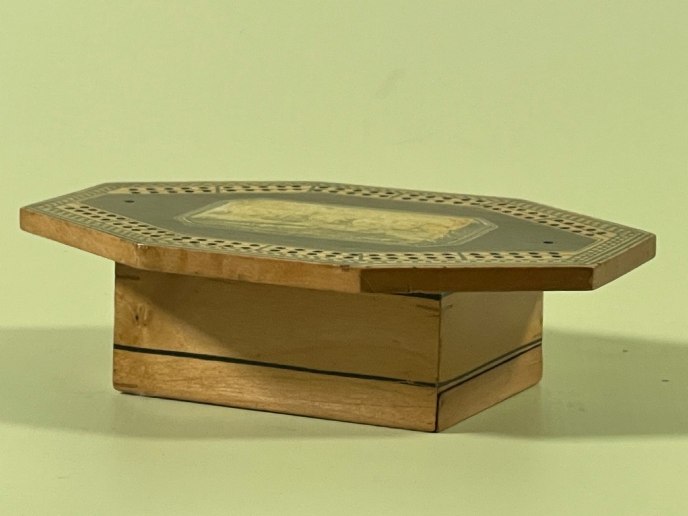 An  Early 1800s Tunbridge Ware Octagonal Cribbage Board - boating interest View V