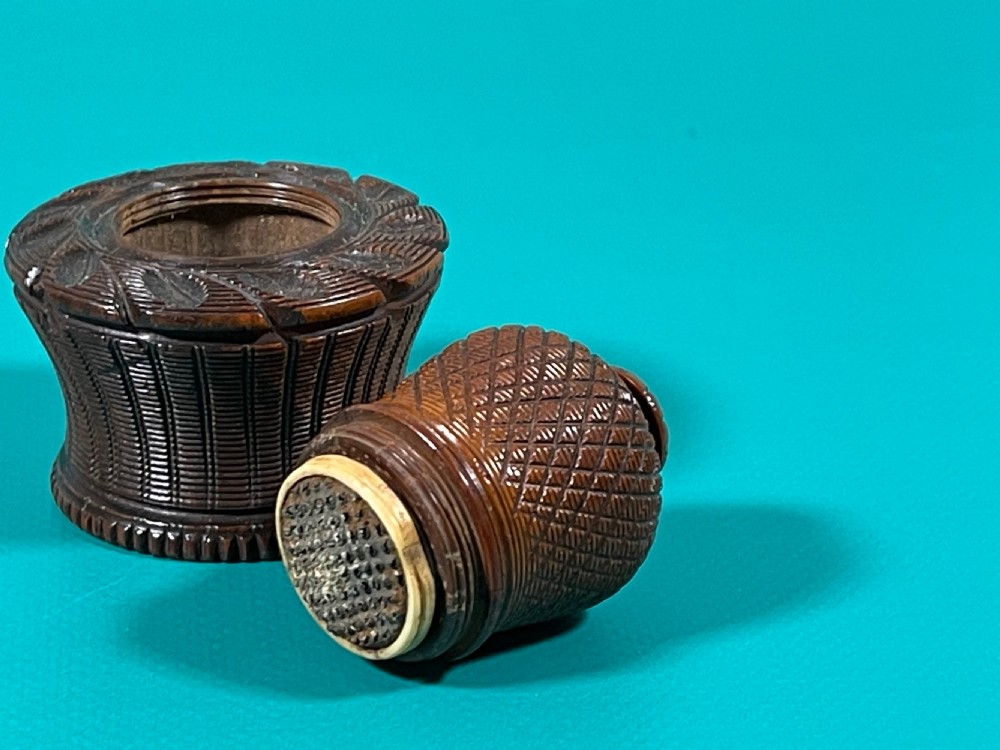 Antique  treen Table Nutmeg Grater  View III