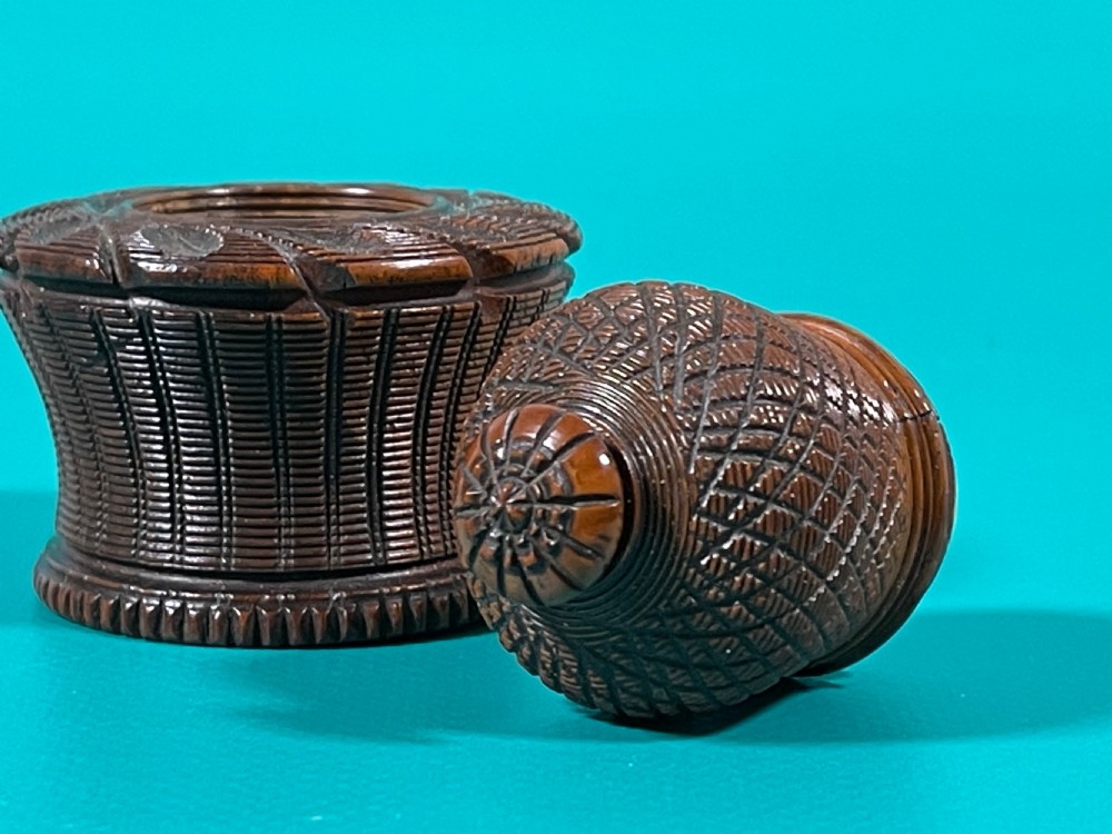 Antique  treen Table Nutmeg Grater  View IV