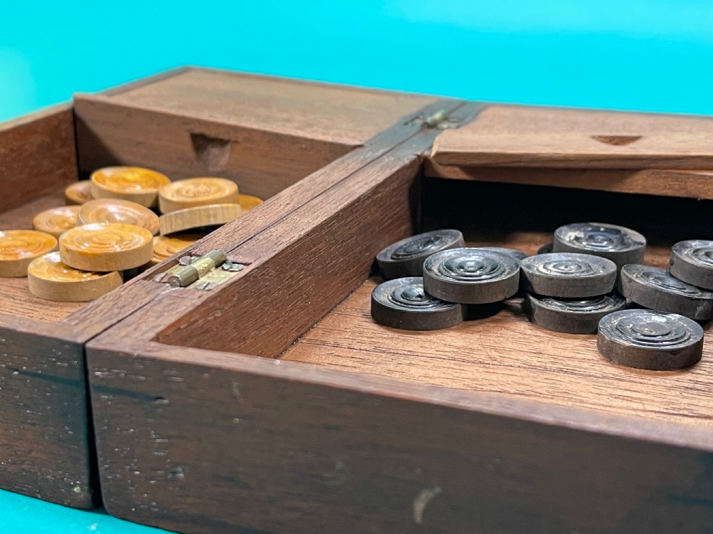 Antique Travelling Draughts Games box -  all the wooden counters are present View III