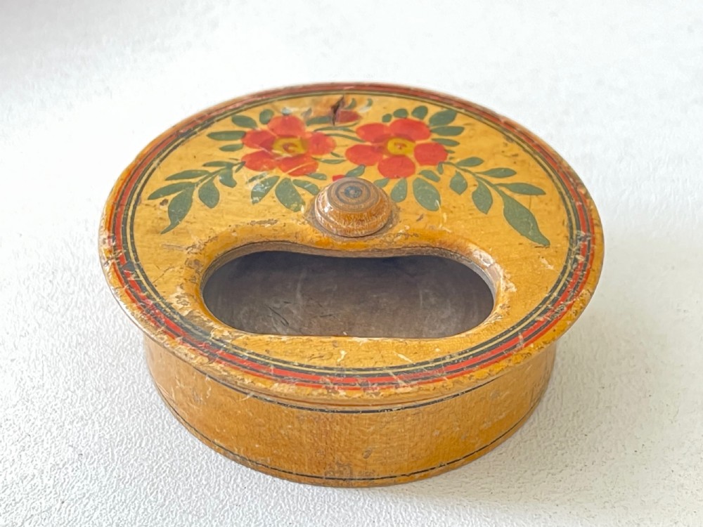 Antique Miser's Snuff Box - painted whitewood View IV