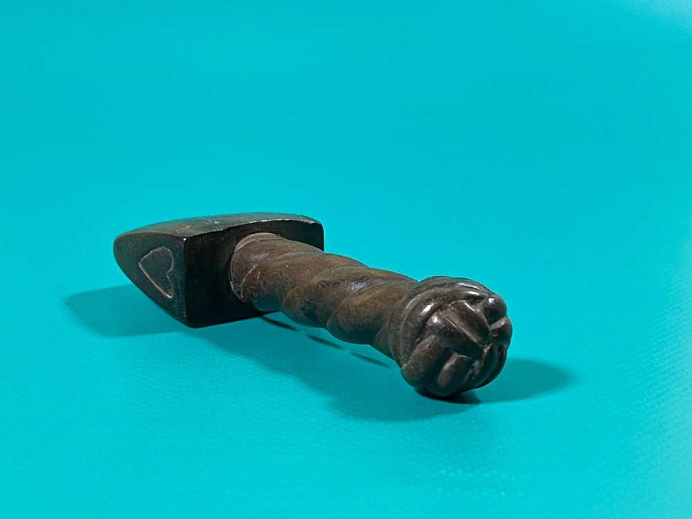 Antique Treen Sailor's Press View V