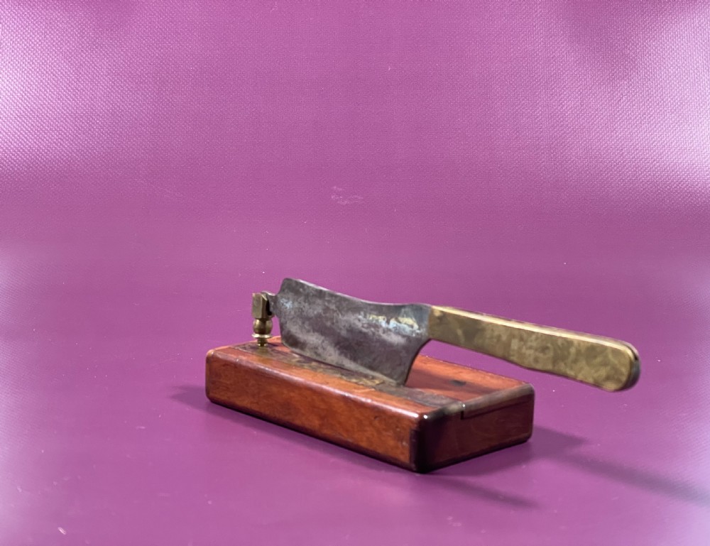 An Unusual Portable Snuff Cutter - Campaign/Travelling example View II