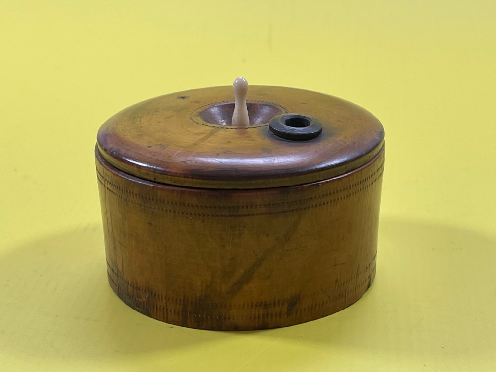Antique Travelling / Mini Roulette Game View IV