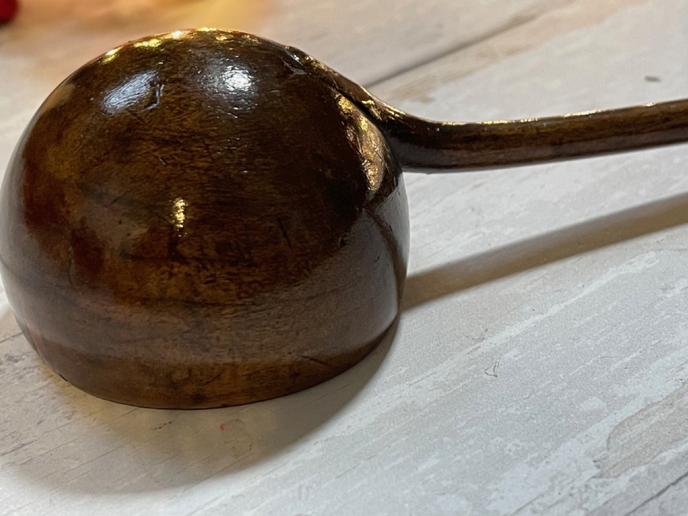 A Georgian Punch Ladle - scalloped shaped handle View VII